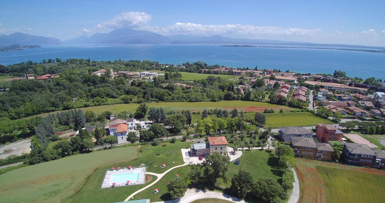 Country Esmera Desenzano del Garda Luaran gambar