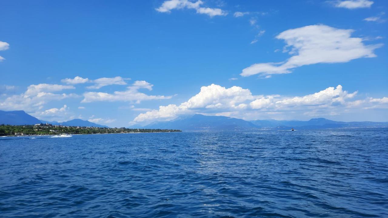 Country Esmera Desenzano del Garda Luaran gambar